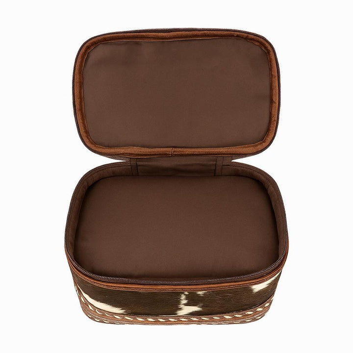 BB Cattle Queen Travel Case | Cowhide Leather Makeup & Toiletry Bag