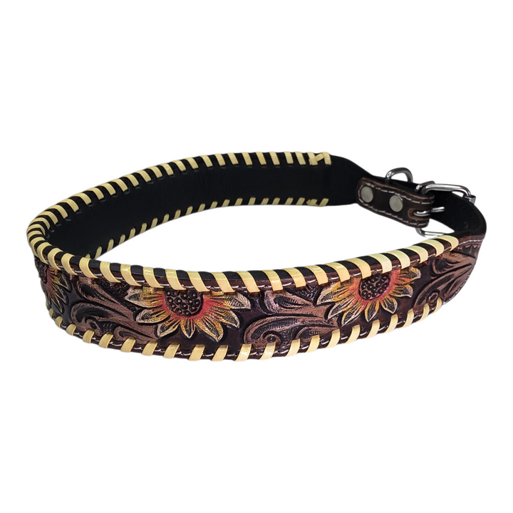 The Western Daisy Dog Collar + Leash