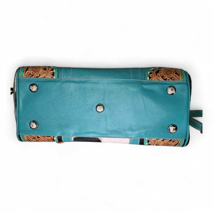 The Dakota Travel Set