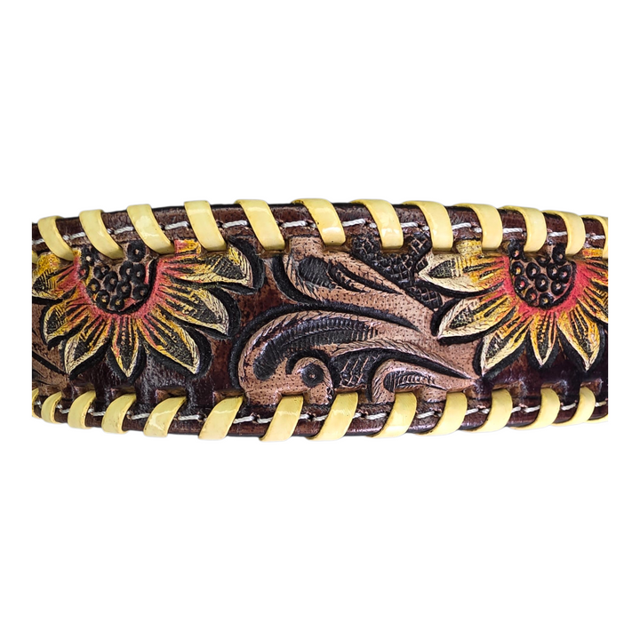 The Western Daisy Dog Collar + Leash
