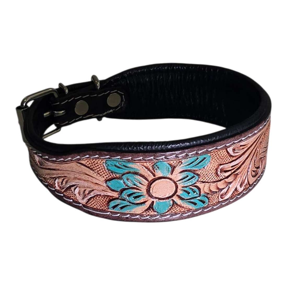 The Painted Mesa Dog Collar + Leash