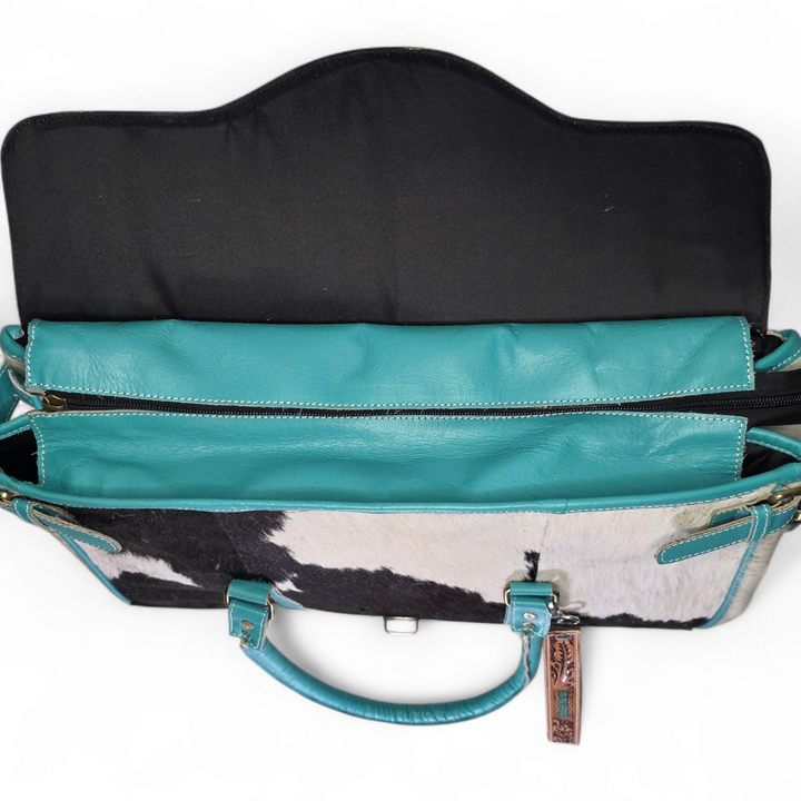 The Dakota Travel Set